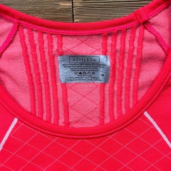 Athleta Finish Fast Line Tee - Picture 5 of 5